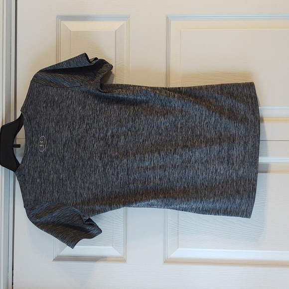 Under Armour Heat Gear Women's Shirt Size Small - Picture 2 of 3